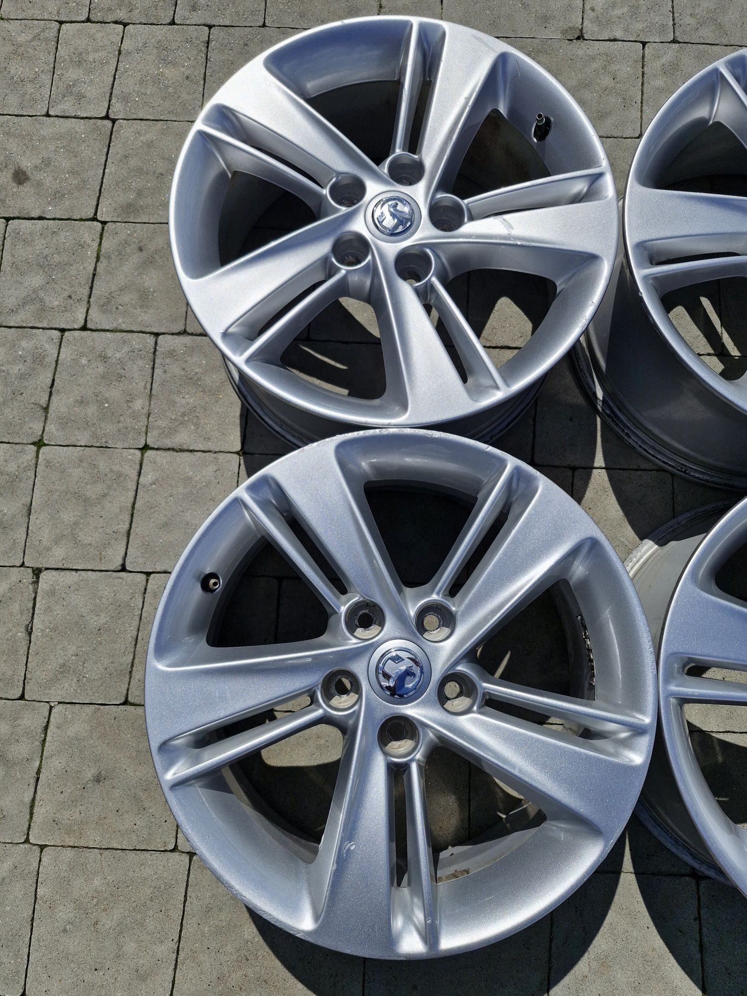 Диски легкосплавні Opel Astra J Insignia Zafira Tourer 7.5J R17 ET45