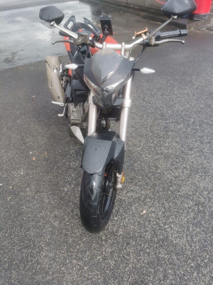 Motocicleta zotes 250 CC