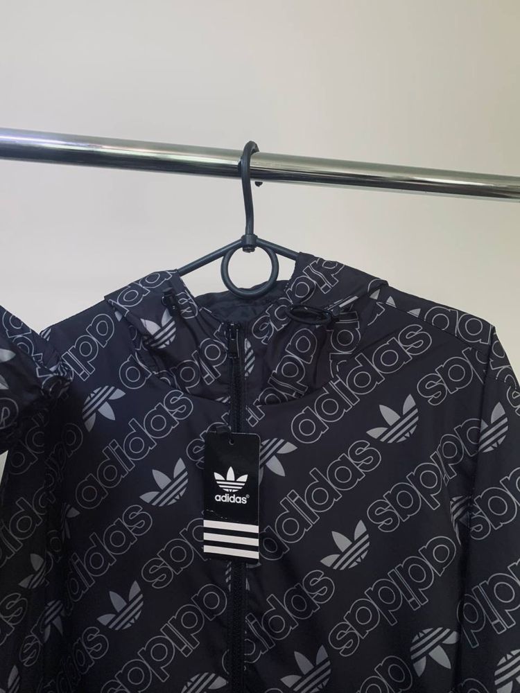 Вітровка Adidas