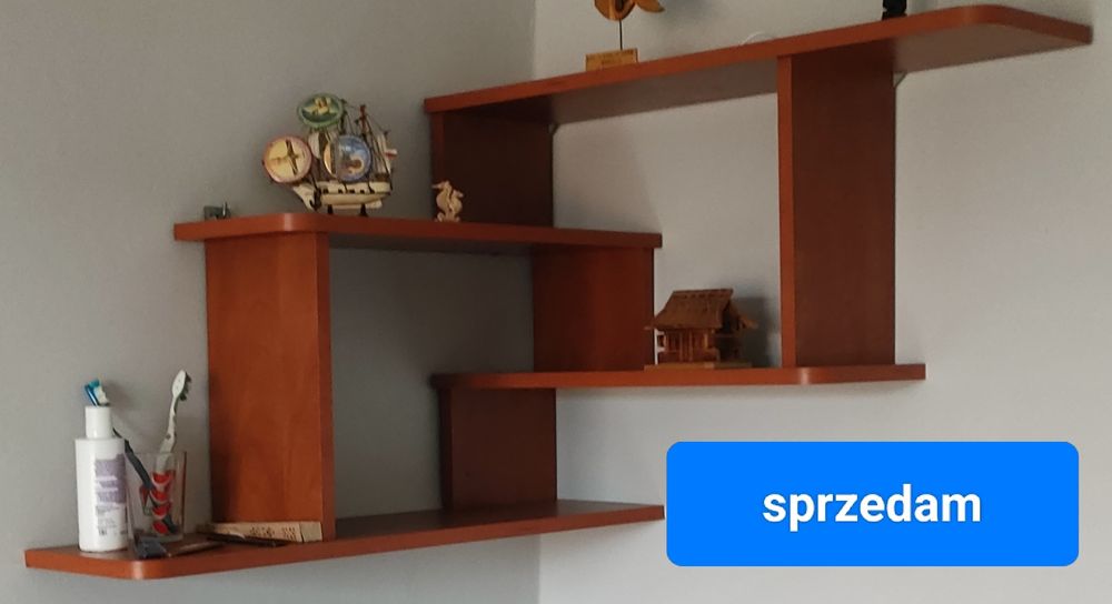 Stolik szklany na telewizor i półka na ściane