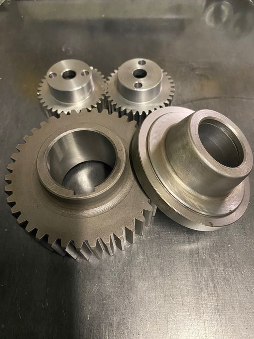 Koła zębate, ślimacznice, dorabianie kół zębatych, obróbka skrawaniem