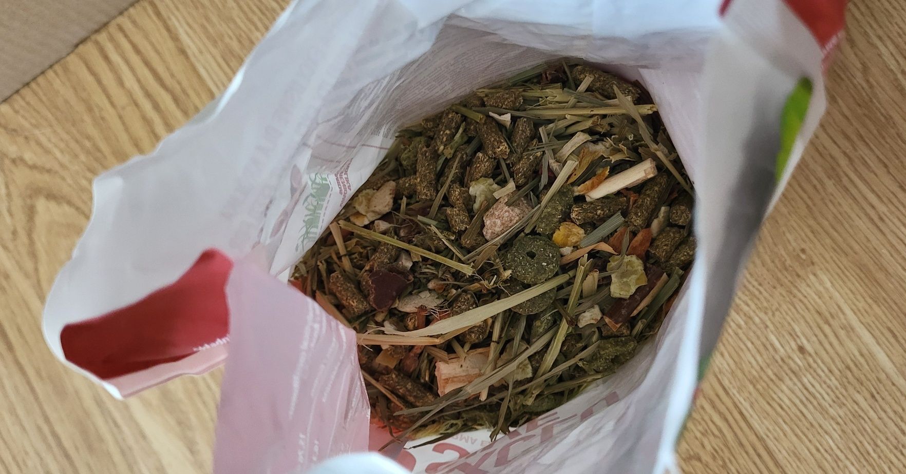 Zestaw Alegia karma dla gryzoni, wit C i smaczki