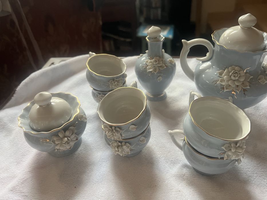 Продаются сервизы