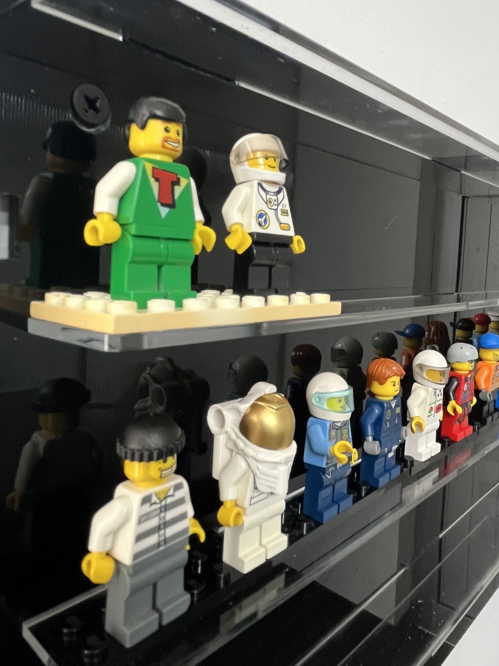 Expositor de parede minifiguras Lego
