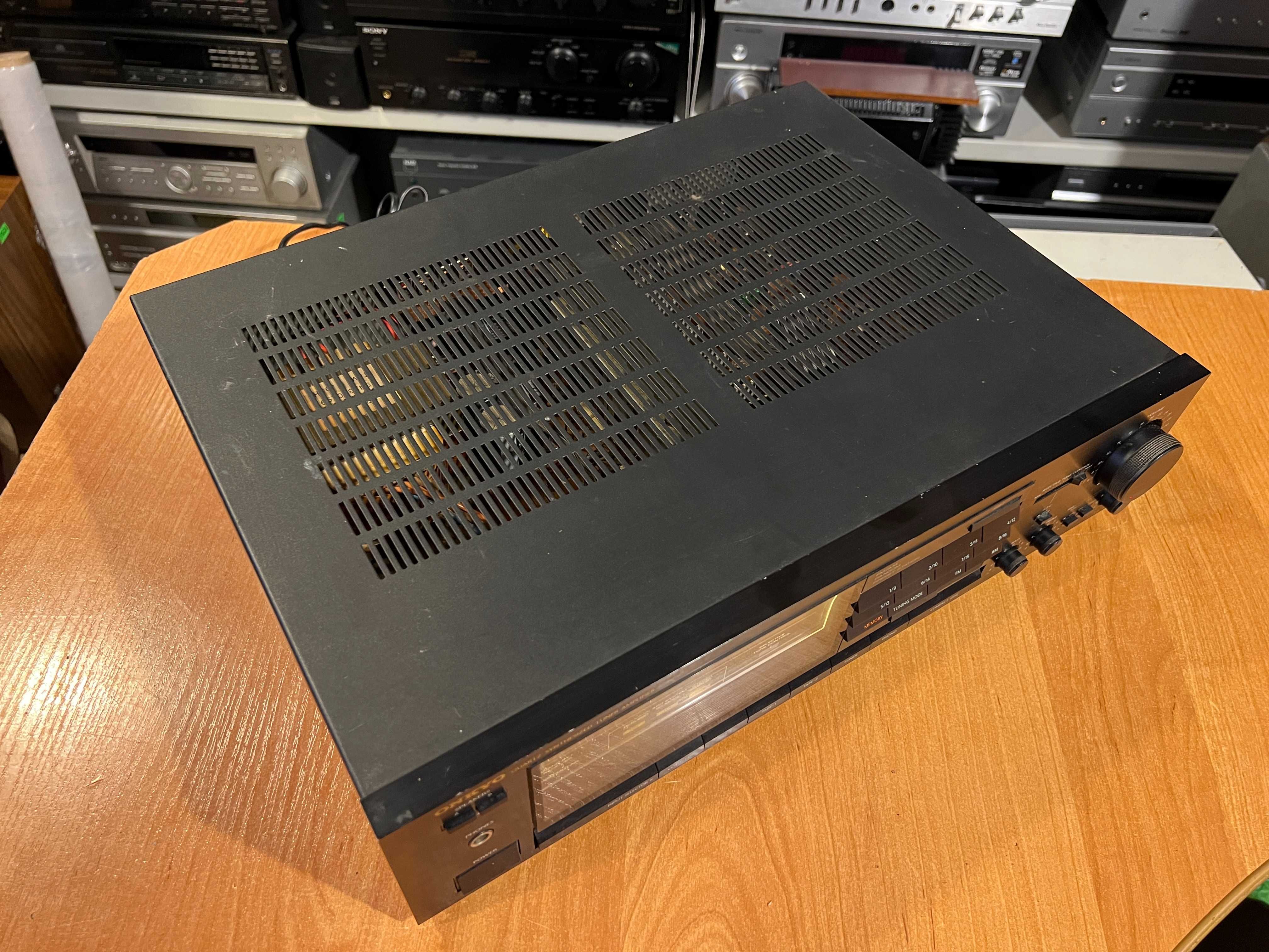 Amplituner Onkyo TX-7430 Audio Room