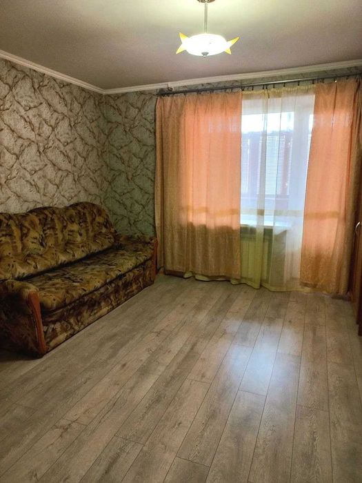 Оренда 2 кімнатної на Космосі