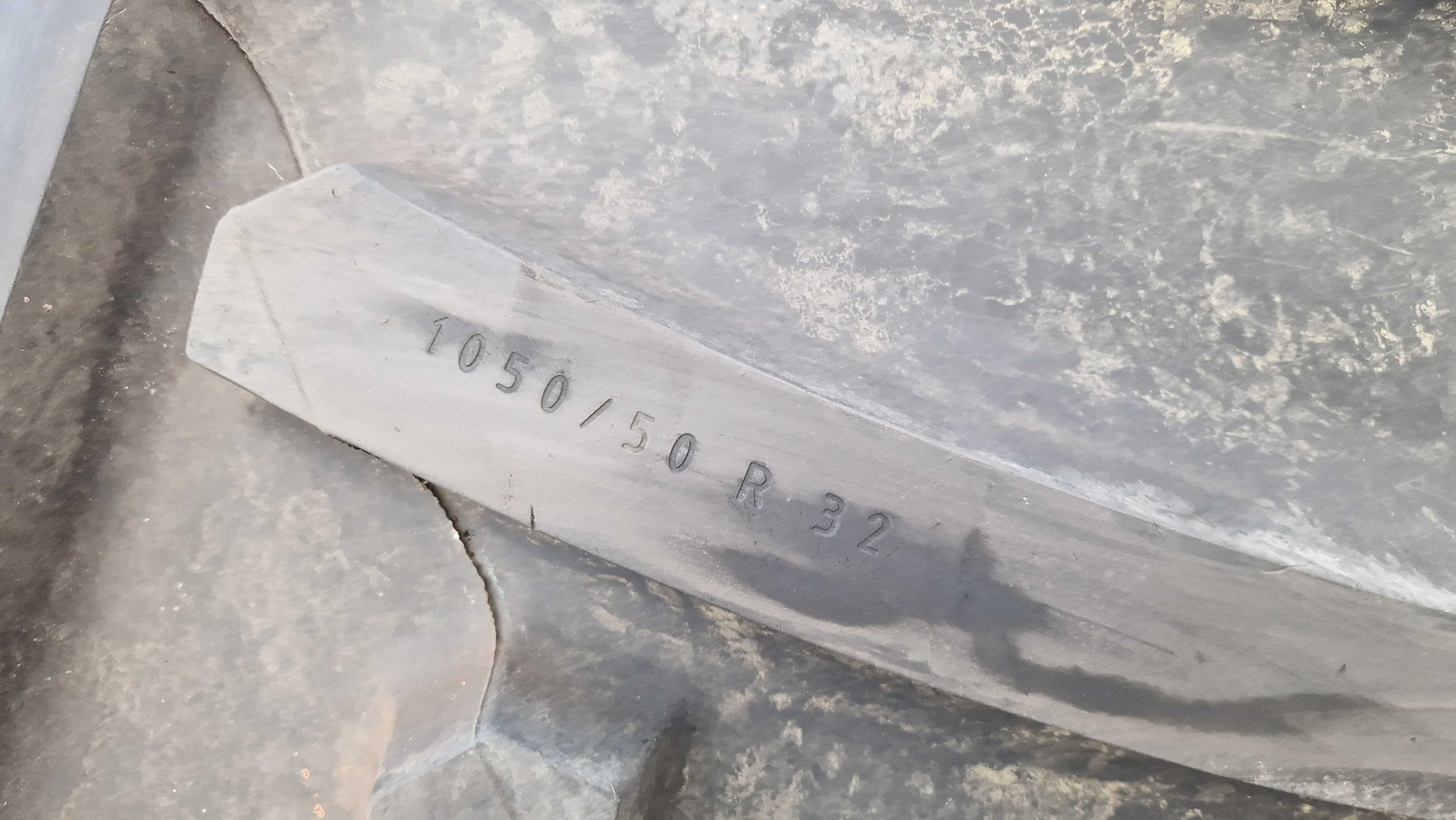 1050/50r32 Comtinental Mitas 100% bieżnik bez napraw