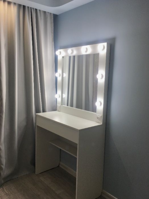 Стол зеркало для макияжа с подсветкой 90 см В НАЛИЧИИ
