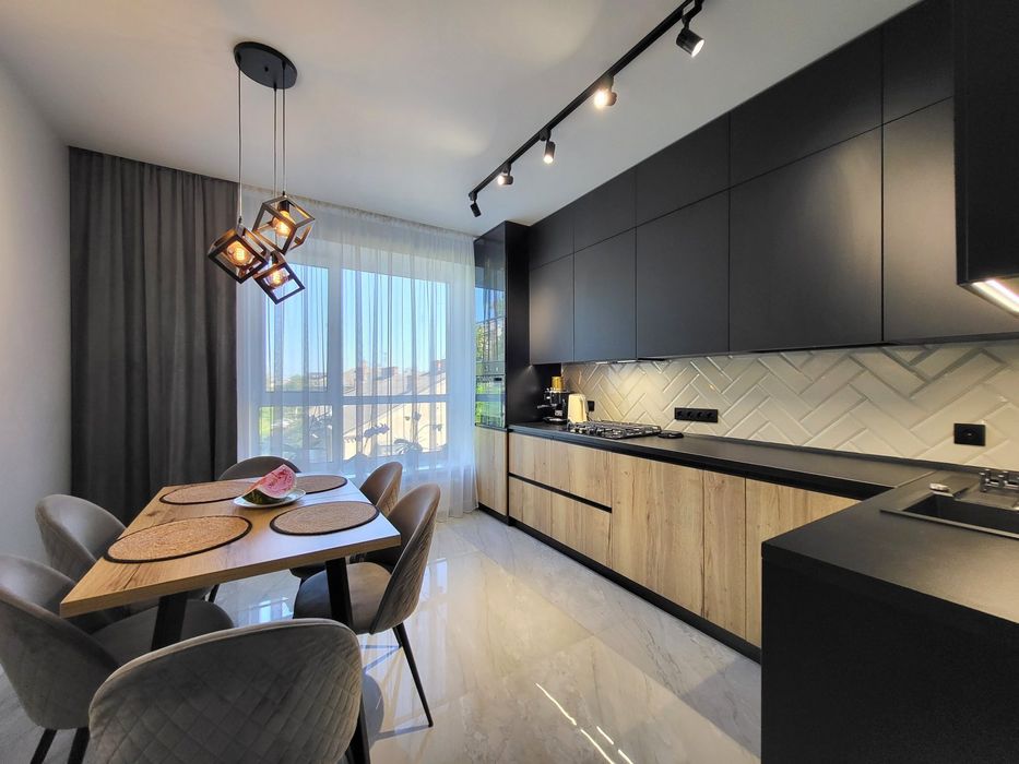 Продається Шикарна 2 кімната квартира в центрі міста.