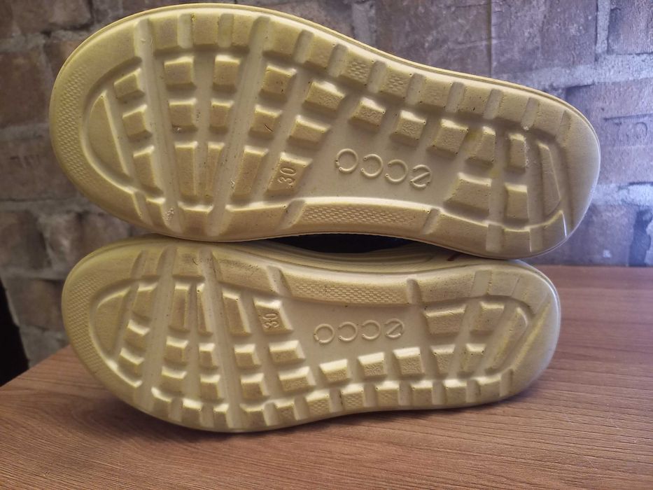 Ботинки зимние на девочку ECCO Urban Snowboarder размер 30.