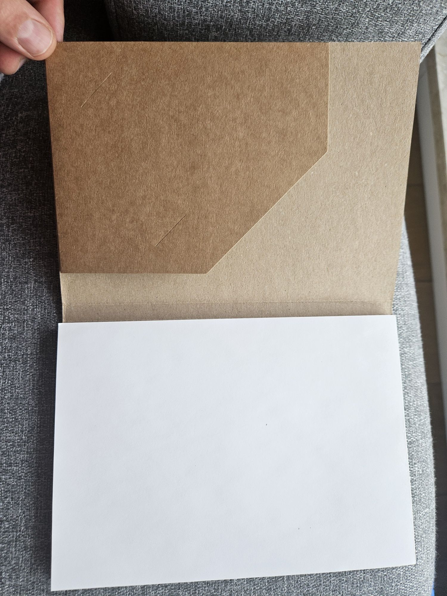 Notes z czystymi kartkami