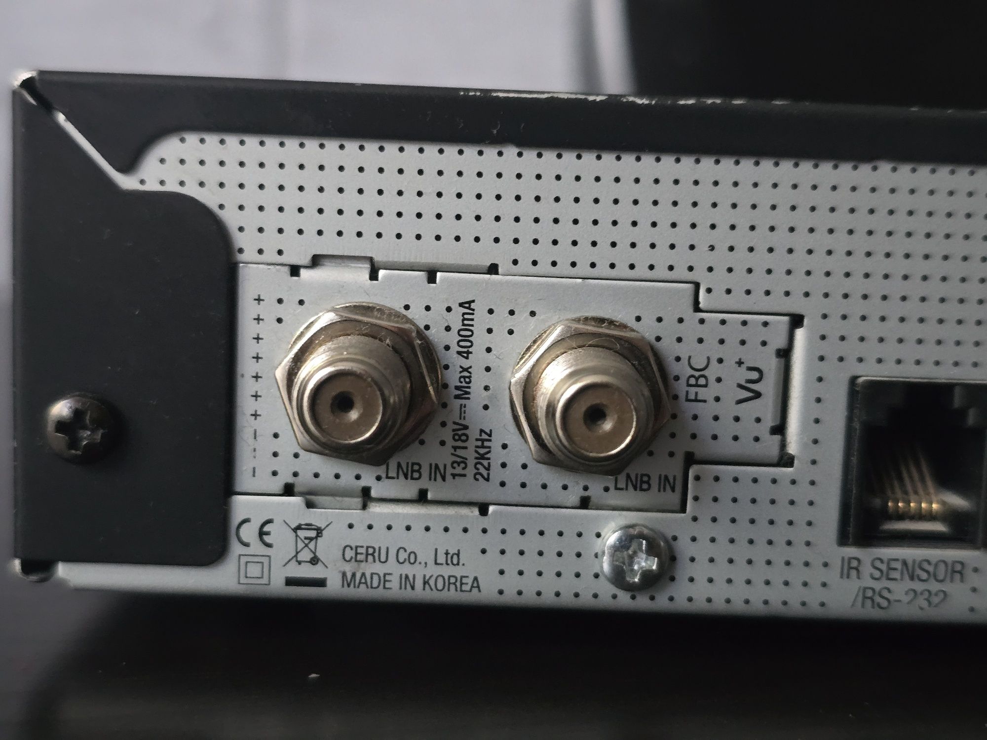 Vu+ Uno 4k SE, dual DVB-S2X FBC, aktywne linie OScam, Enigma2 OpenATV