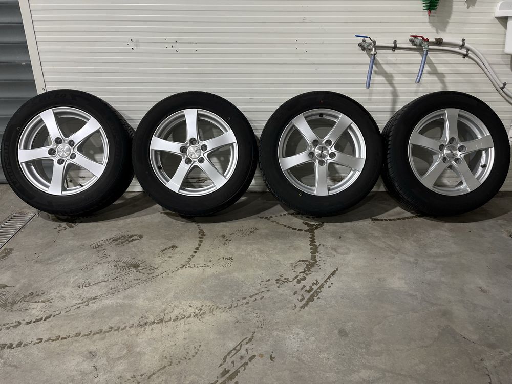 Komplet felg aluminiowych 16” 5x108 + opony Laufen S FIT EQ 225/50 R16