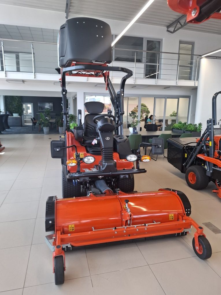 Kosiarka Kubota FC4-501, 50KM bijakowa 4w1 z koszem wysoki wysyp 1300L
