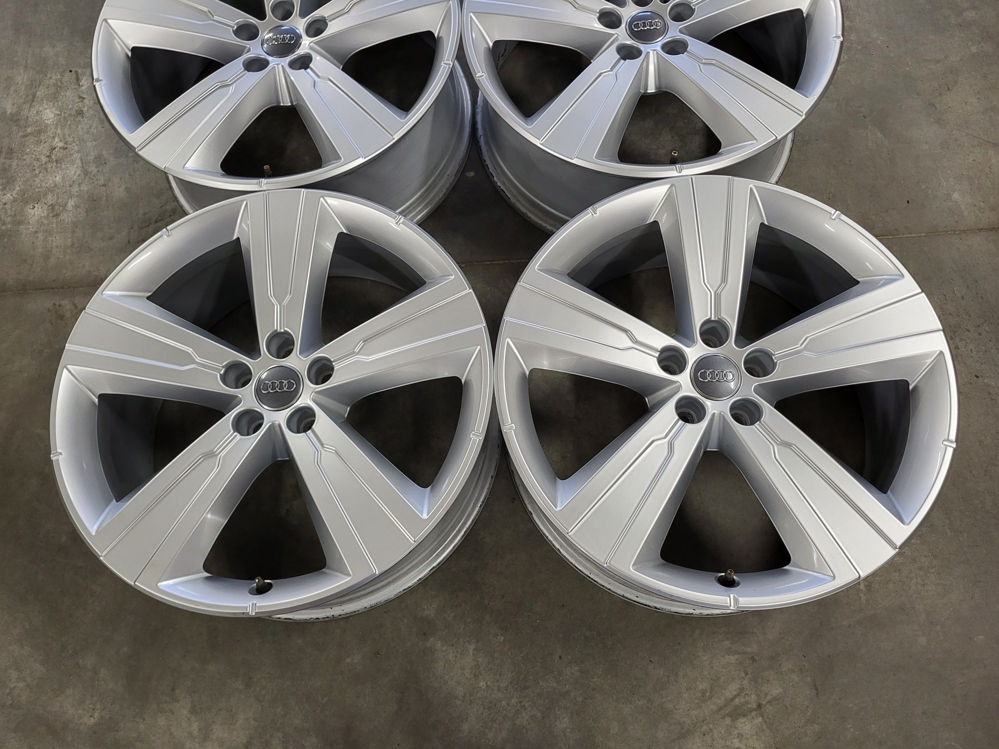 Alufelgi 20" 5x112 ET28 Audi Q5 Q7 A5 A7 A6 C8 C7 C6 A4 B9 B8 S-LINE !