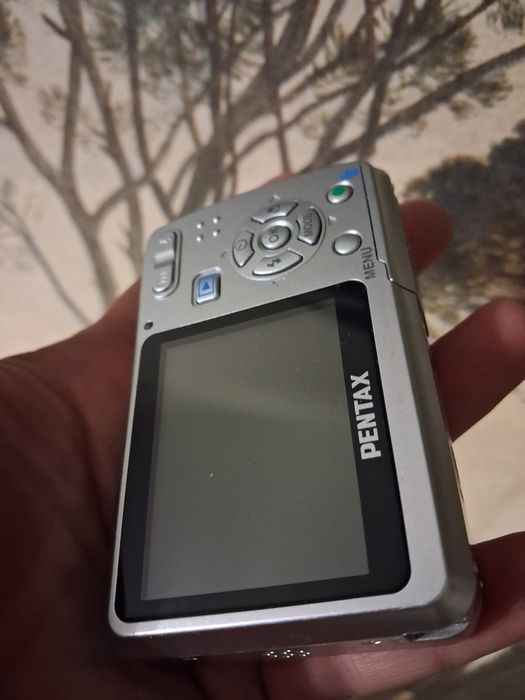 Цифровой фотоаппарат Pentax Optio E50