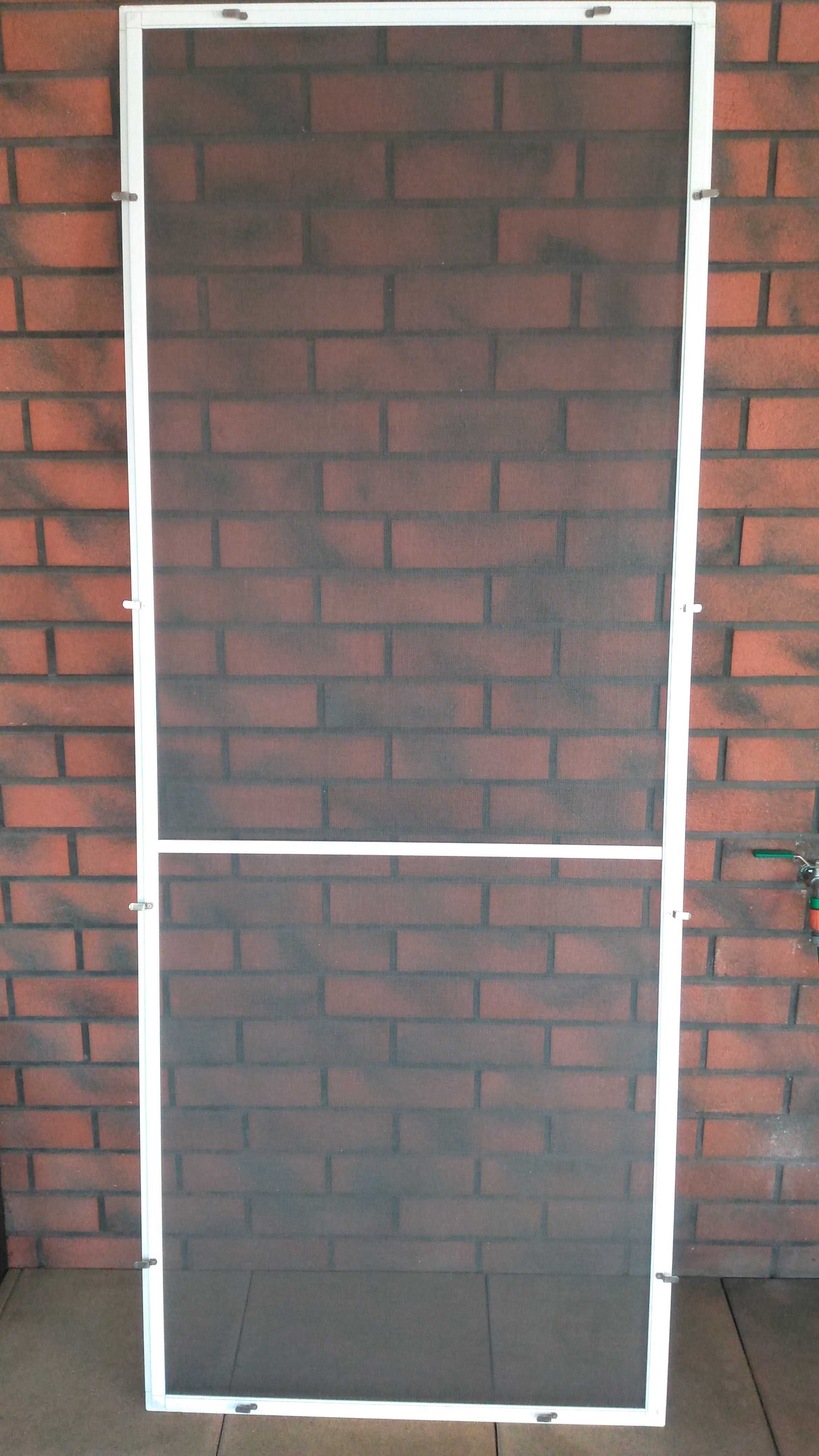 moskitiera aluminiowa biała