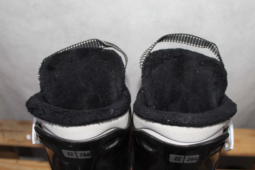 Buty narciarskie Salomon R3, roz. 22 cm- 34 EU