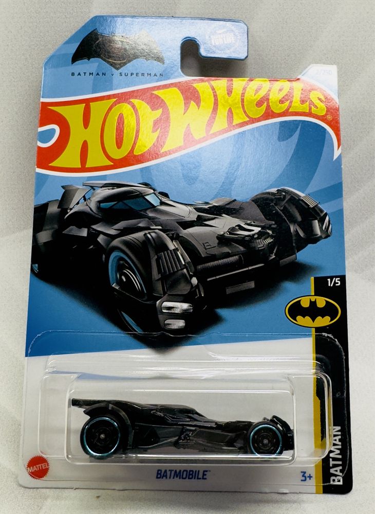 Колекційна машинка Хот Вілс Hot Wheels Batmobile