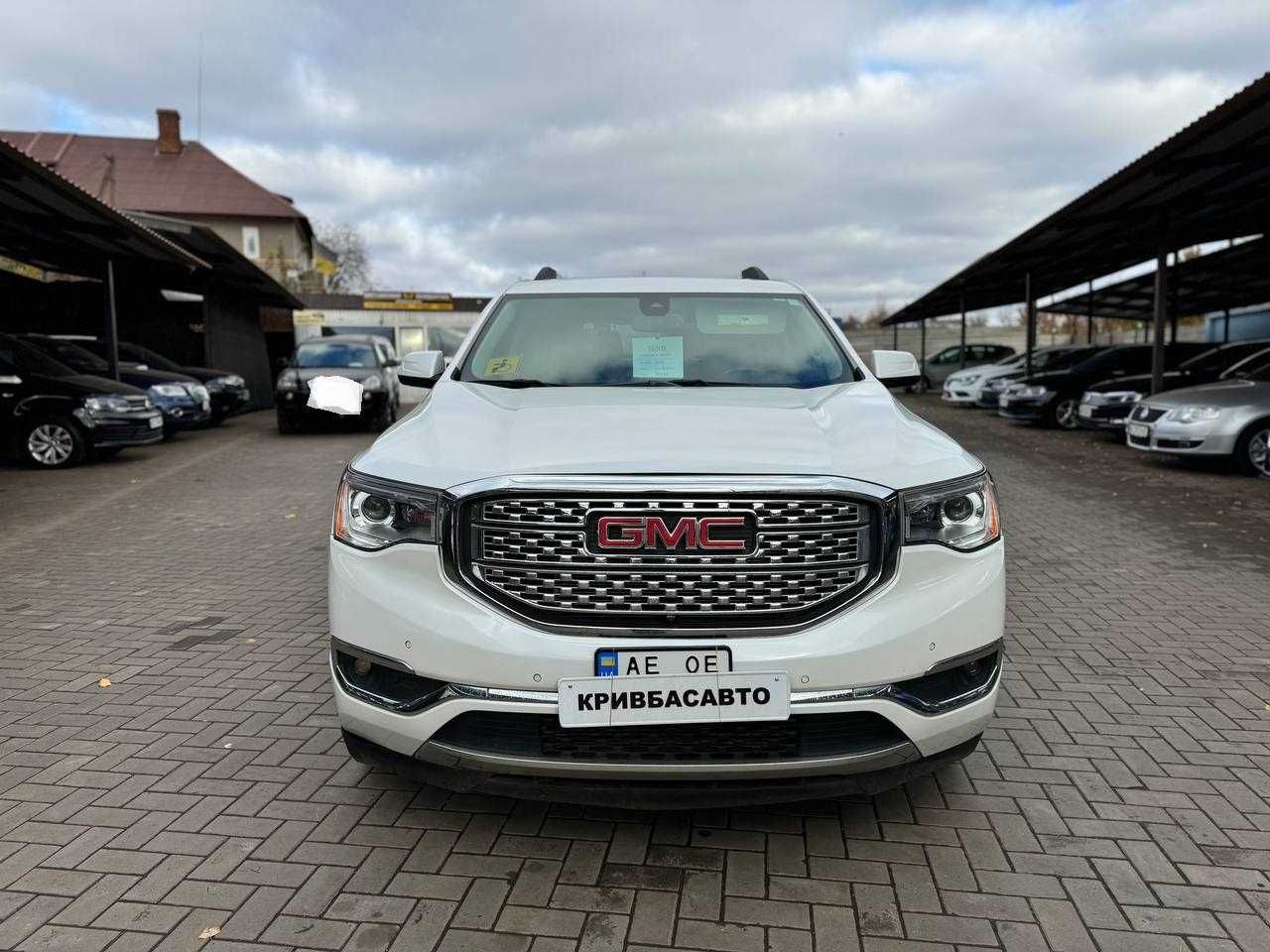 GMC Akadia 2016p.