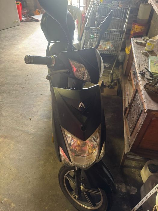 Mota eletrica Raider 250.