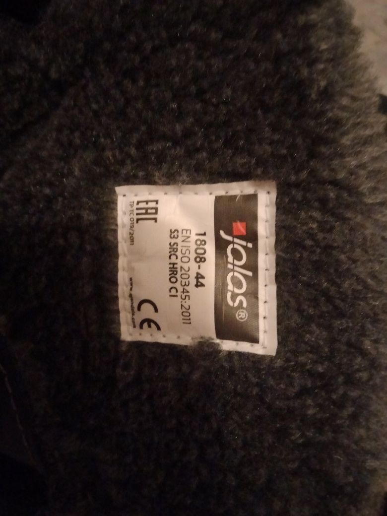 Buty robocze zimowe