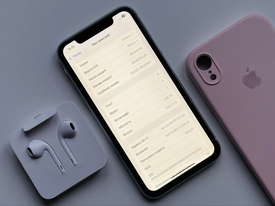 Iphone XR на 128 GB, акб 100%