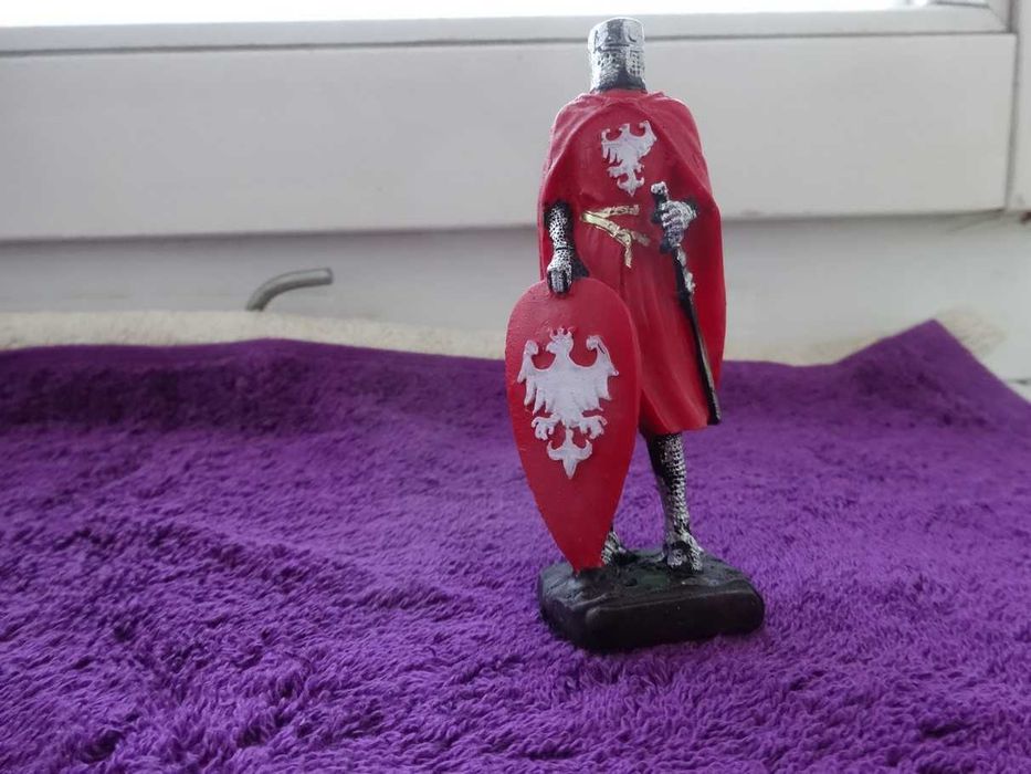 Rycerz Polski   miecz + tarcza wys. 9,5 cm   figurka żołnierzyk  _NOWA