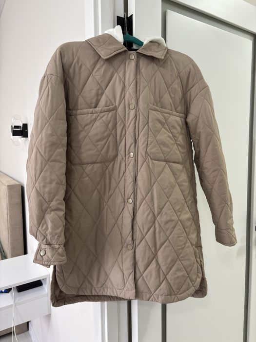 Жіноча осіння куртка