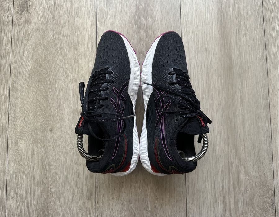 Коосівки asics nimbus 24