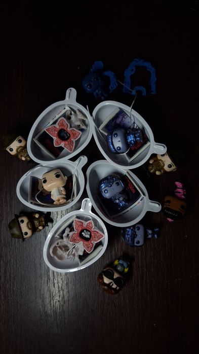 фігурки дивні дива кіндер джой