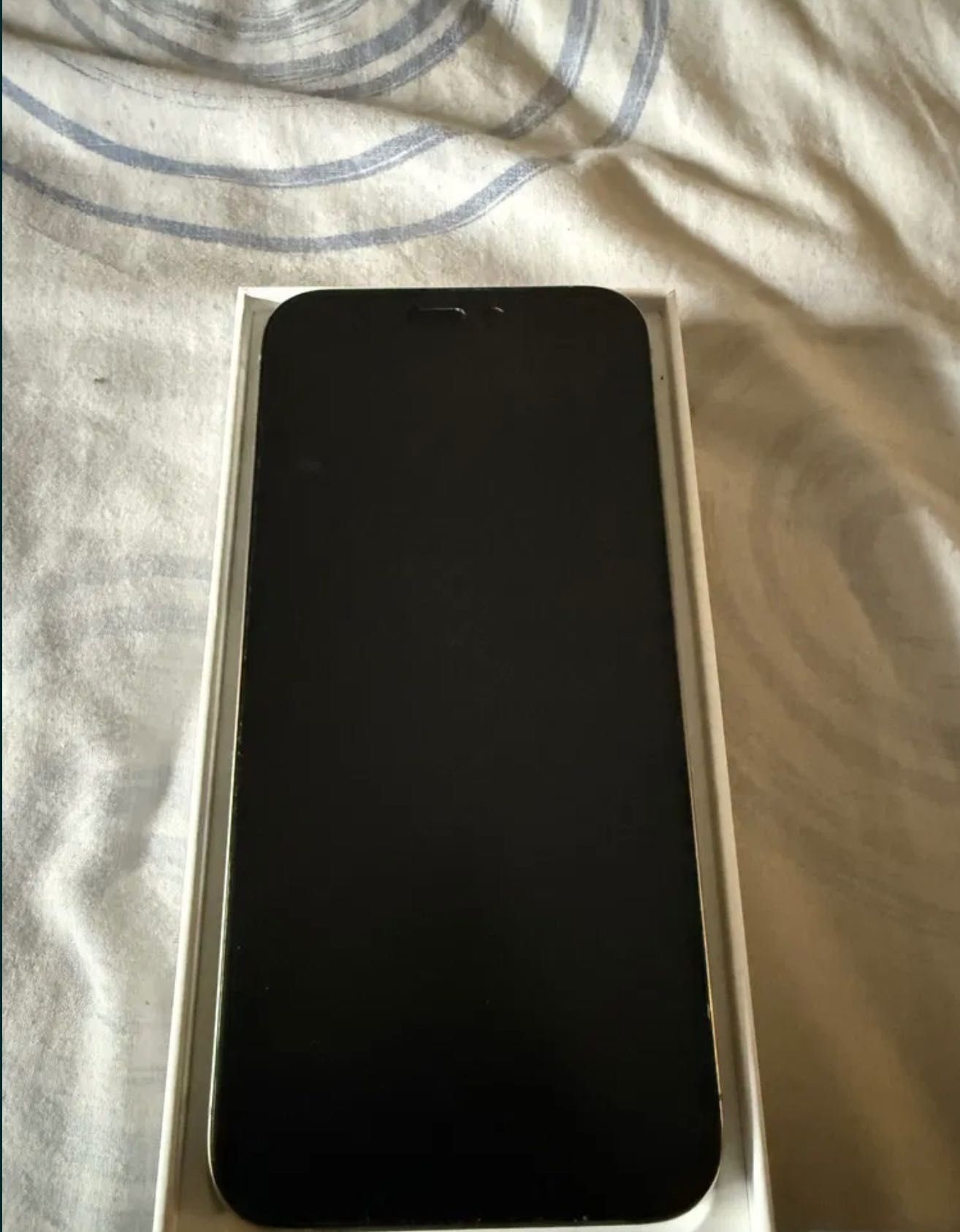 iPhone 16 pro max desert