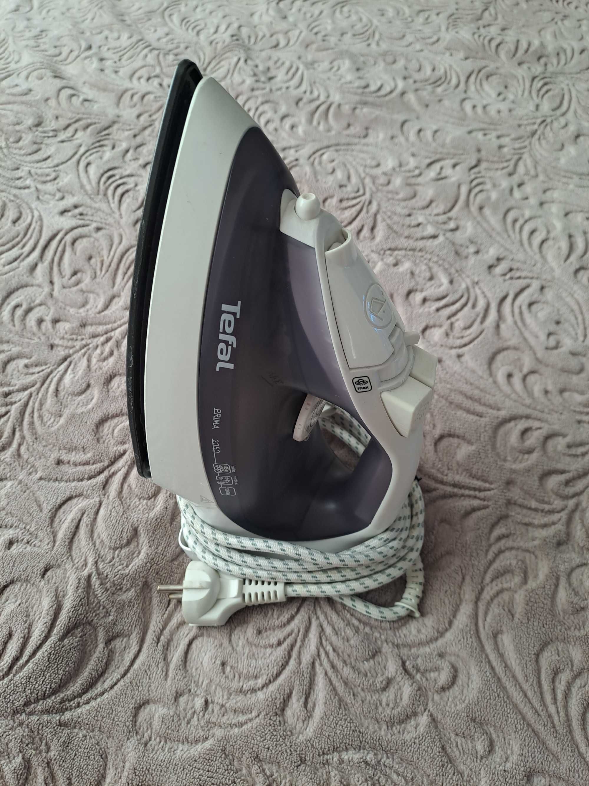 Утюг б/у Tefal...