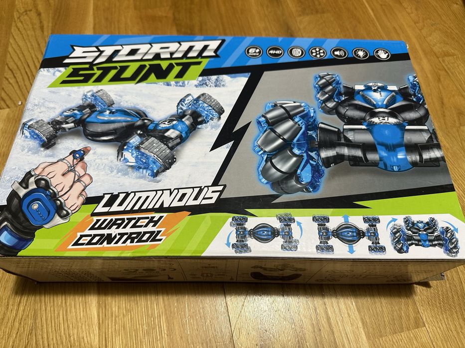 Машинка перевертень на управлінні рукою