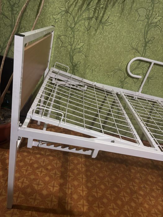 Ліжко для інвалідів, лежачих хворих