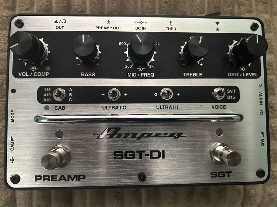 Ampeg SGT DI preamp baixo