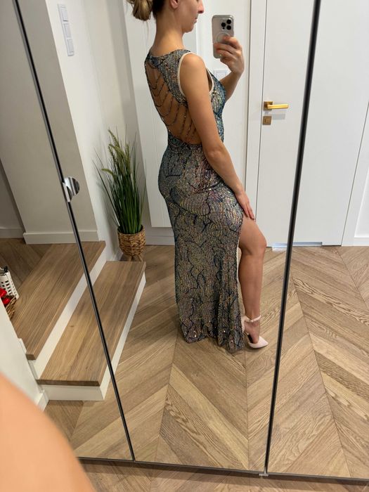 Cekinowa suknia rozmiar S