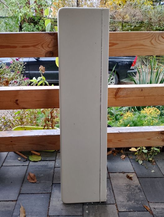 Parapet z demontażu konglomerat