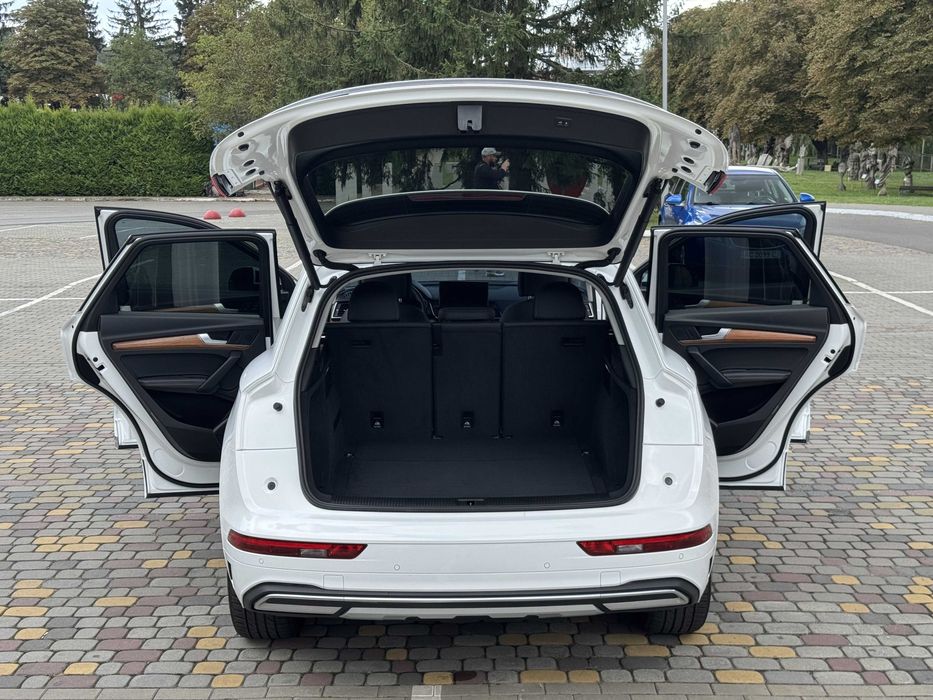 Audi Q5 2021 Свіжопригнана гібрид