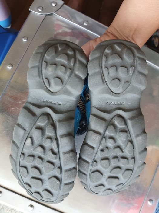 Sandálias decathlon.piscina.praia