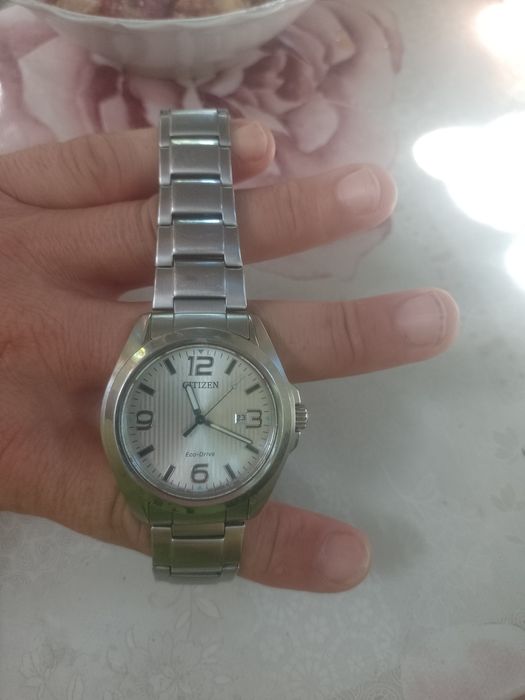 Часы продам наручные