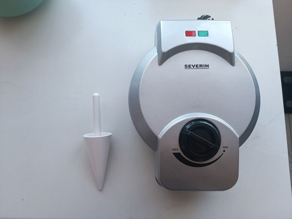 Waflownica Severin HA 2082 moc 900 W srebrny/szary