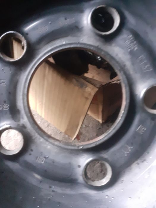 205/55 R 16 Continental Premium Contact z felgą opla ET 37 5x100