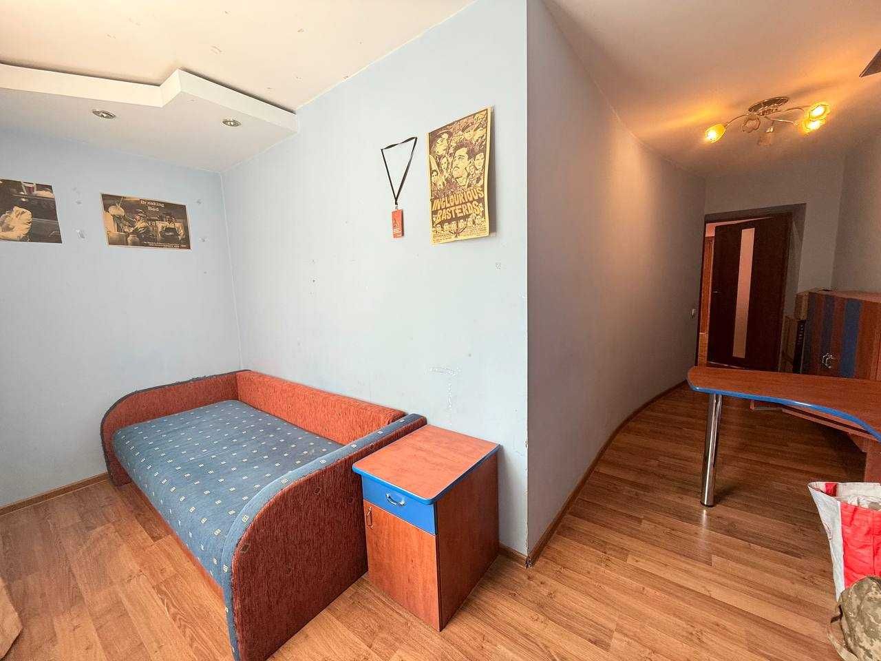 Продаж 3 кім,квартири,вул.Стрийська (кухня-вітальня), 2-й пов.,65м.кв.