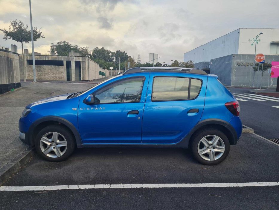 Dacia Sandero Stepway 2013