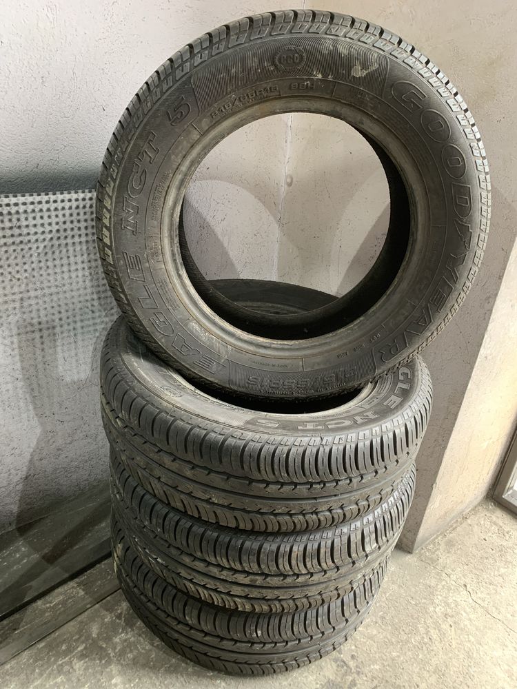 Шини GOODYEAR 215/65 r16