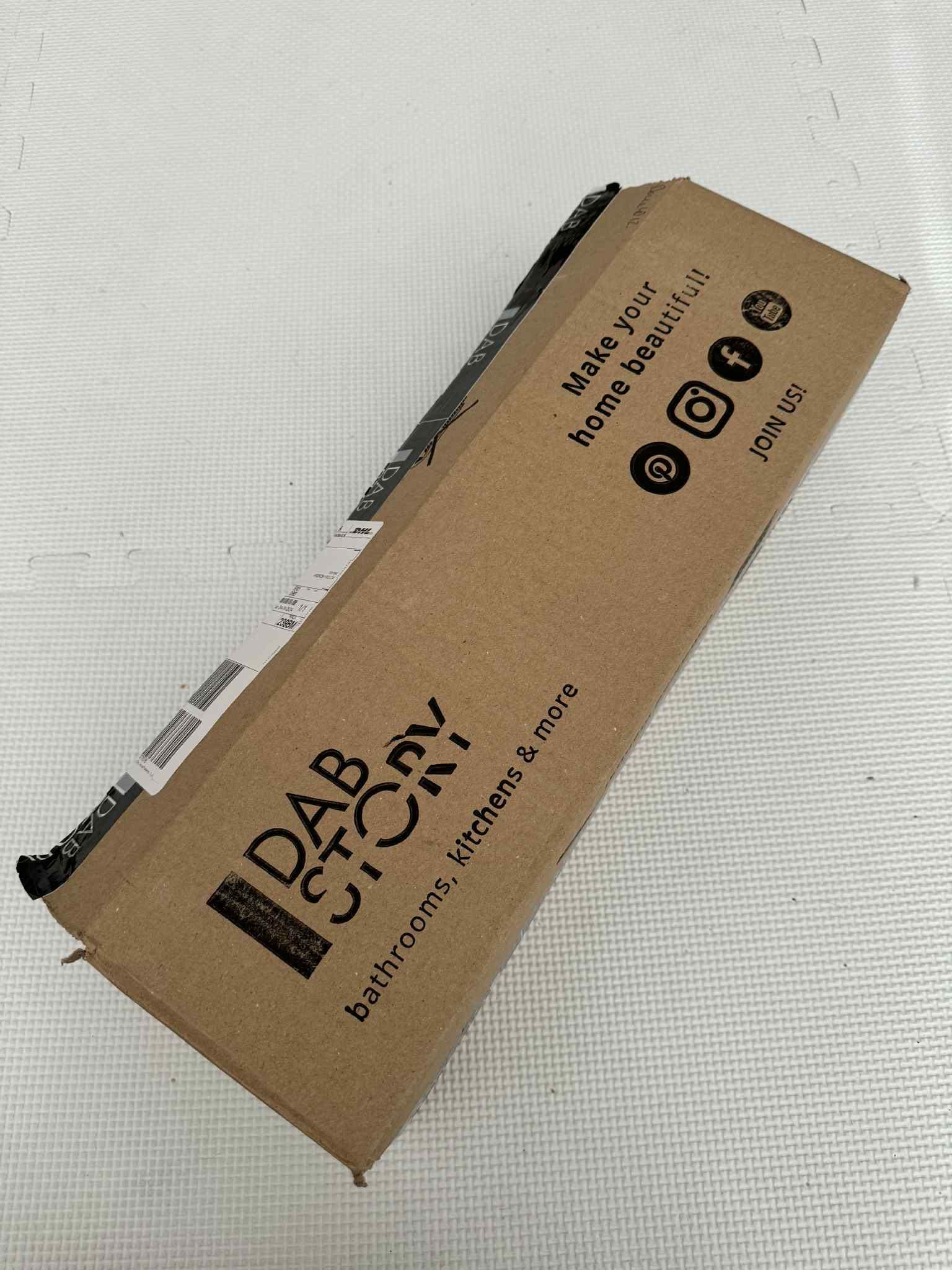 półka łazienkowa pod prysznic Dabstory Docia 40 cm.