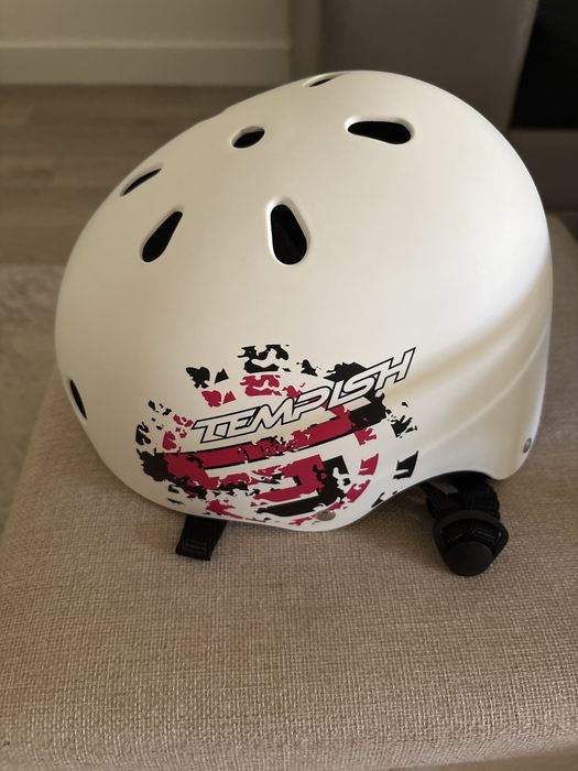 Kask do jazdy na rowerze, rolkach, deskorolce, hulajnodze