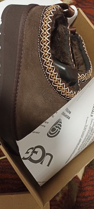 Продам уги в трендовом цвете / ugg