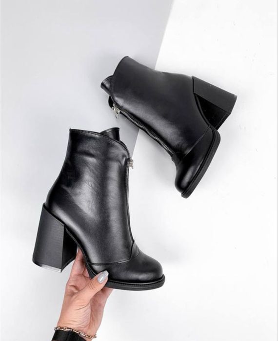 Черевики ботинки сапоги ботильйони 40